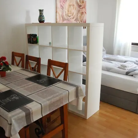 Mr. Sommergasse Apartment *